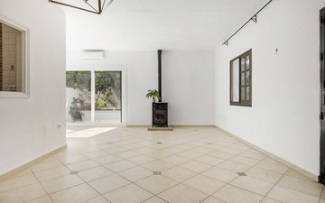 Property slide 7