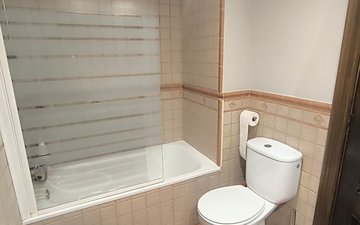 Property slide 32