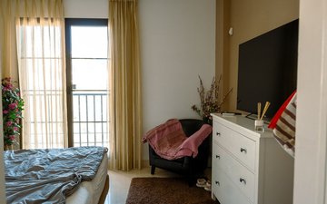 Property slide 25