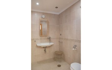 Property slide 20