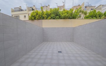 Property slide 10