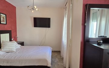 Property slide 19