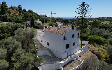 Property slide 18