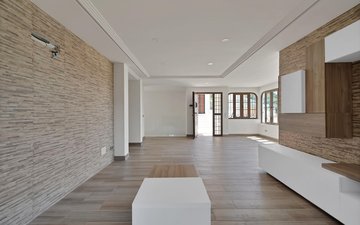Property slide 21