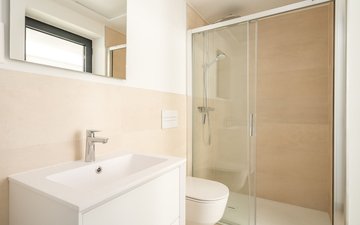 Property slide 16