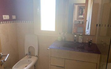 Property slide 21