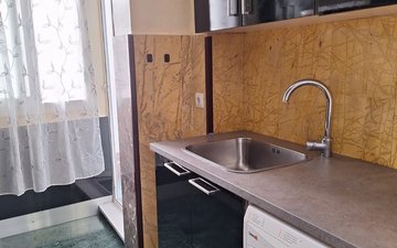 Property slide 10