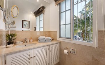 Property slide 29