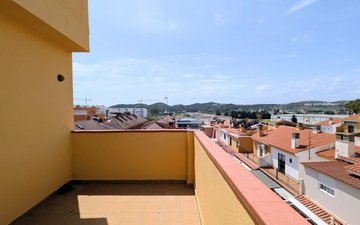 Property slide 18