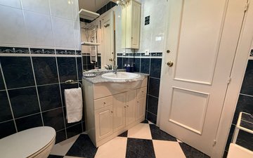 Property slide 25