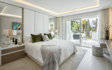 Property slide 10