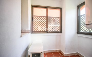 Property slide 21