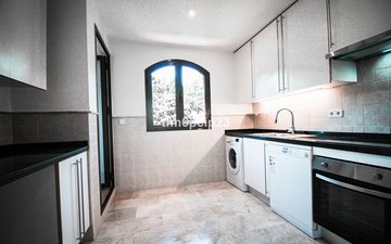 Property slide 22