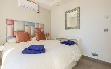 Property slide 18
