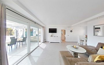 Property slide 19