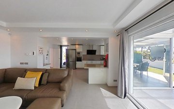 Property slide 20