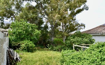 Property slide 10