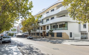 Property slide 20