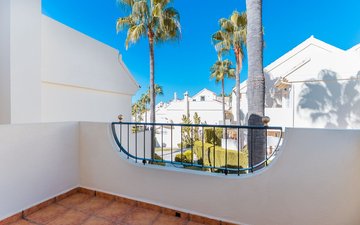 Property slide 21