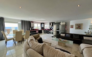 Property slide 25