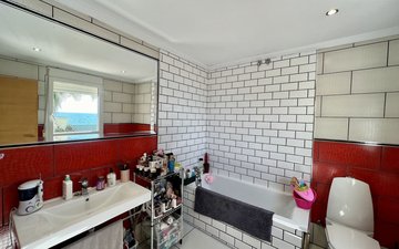 Property slide 50