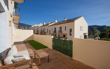 Property slide 17