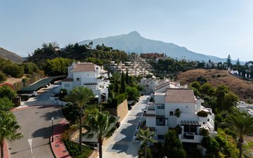 Property slide 21
