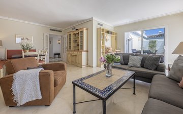 Property slide 10