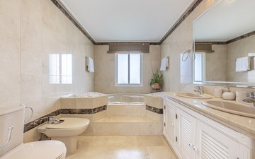 Property slide 18