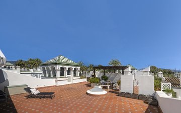 Property slide 30