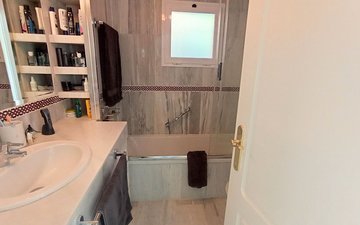 Property slide 24
