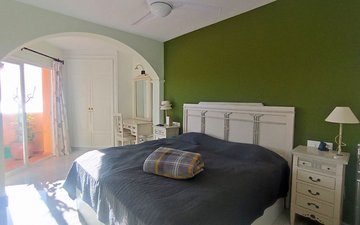 Property slide 25