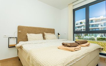 Property slide 20