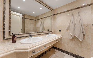 Property slide 21