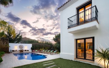 Property slide 19