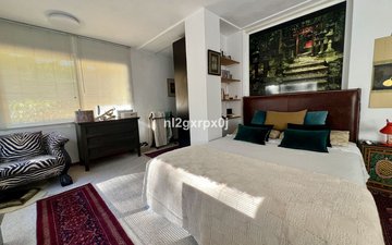 Property slide 31