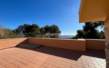 Property slide 35