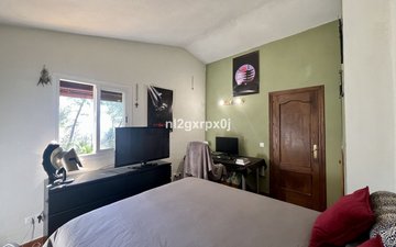 Property slide 48