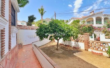 Property slide 18