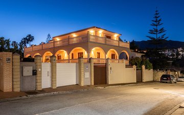 Property slide 46