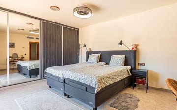 Property slide 47