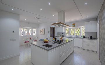 Property slide 10