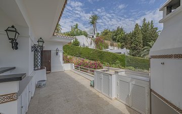 Property slide 47