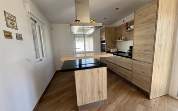 Property slide 16