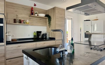 Property slide 18