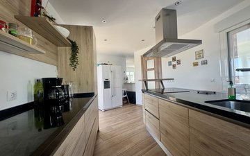 Property slide 21