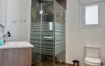 Property slide 39