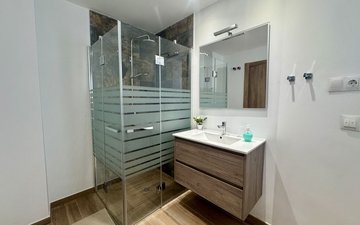 Property slide 50