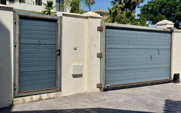 Property slide 66