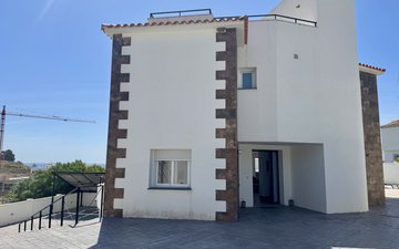 Property slide 68